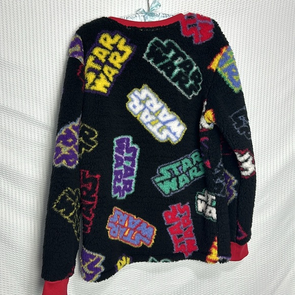 Star Wars Disney Sweater - Picture 6 of 12